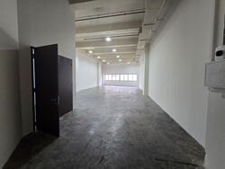 L & Y Building (D20), Factory #585792221